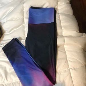 Colorful GAP fit leggings!